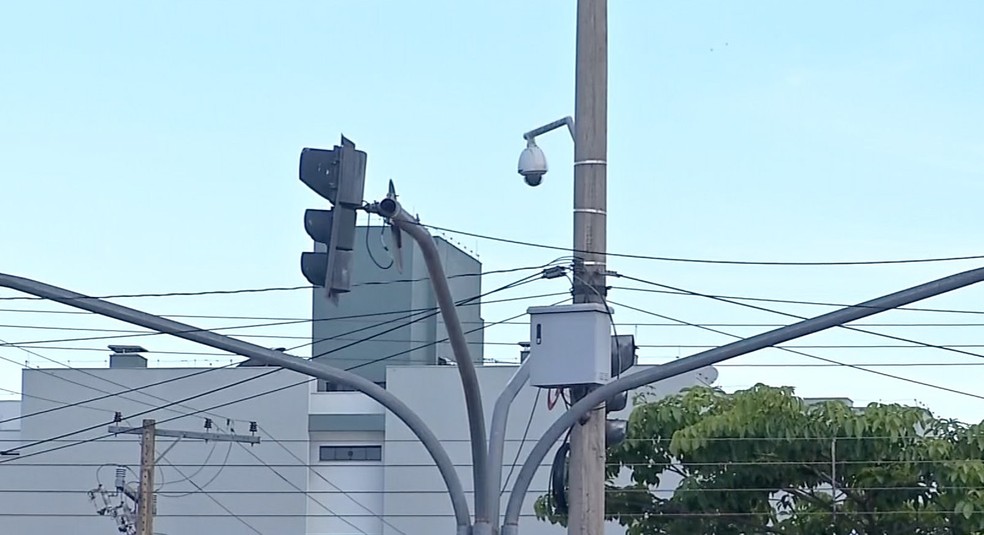 Cameras De Seguranca Instaladas Em Cidade De Mt Nao Funcionam Ha Mais De 6 Meses Por Falta De Manutencao Radio Nobres Fm 95 1