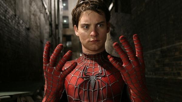 O ator Tobey Maguire no papel do herói Homem-Aranha (Foto: Reprodução)