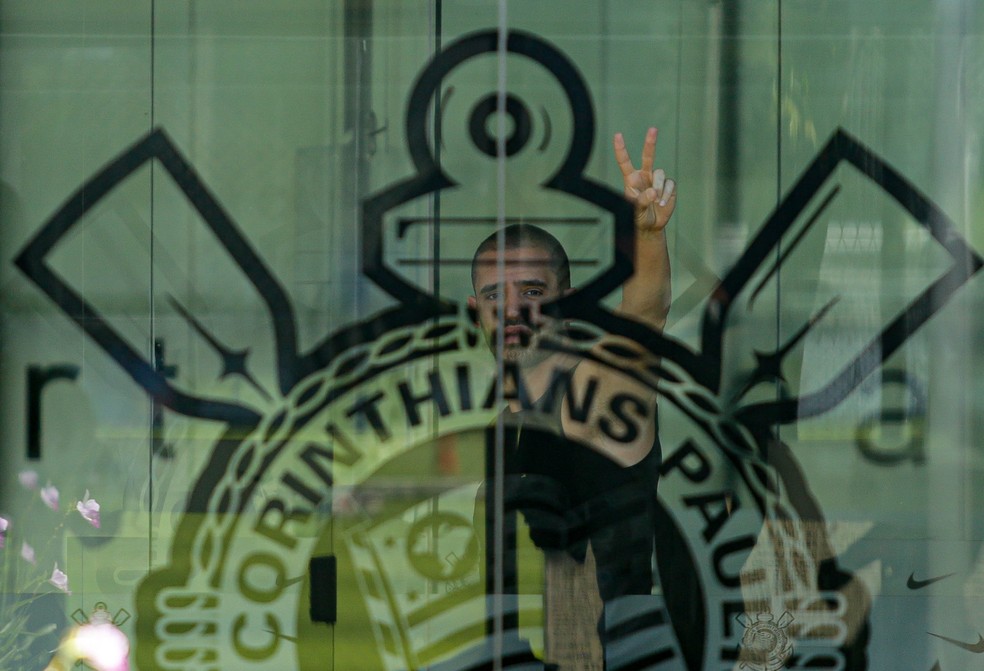 Renato e Paulinho ficam fora de jogo-treino, mas podem reforçar Corinthians contra o Coritiba