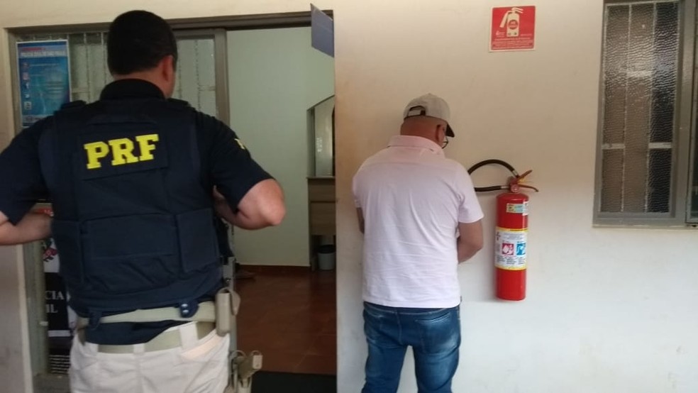 Operação da Polícia Civil e da Polícia Rodoviária Federal prendeu três homens por tráfico de drogas em Ourinhos — Foto: Diogo Nolasco/TV TEM