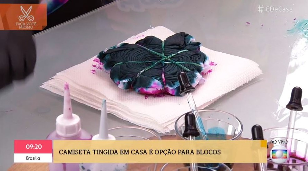 Look de Carnaval: saiba como customizar camiseta tie-dye e fazer maquiagem  com glitter ecológico | É de Casa | Gshow