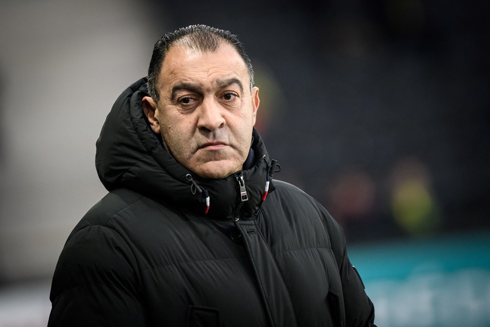 Abdel Bouhazama, ex-técnico do Angers — Foto: AFP