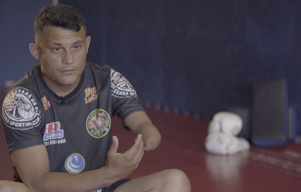 Marney Maxx treina e dá aula de muay thai em Fortaleza — Foto: Beto Kaulino