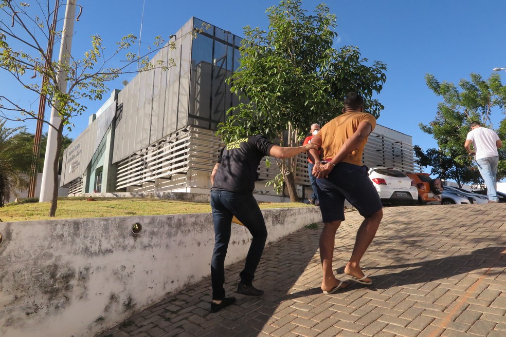 Suspeitos de participação na morte de prefeito são presos — Foto: Antônio Rodrigues/SVM