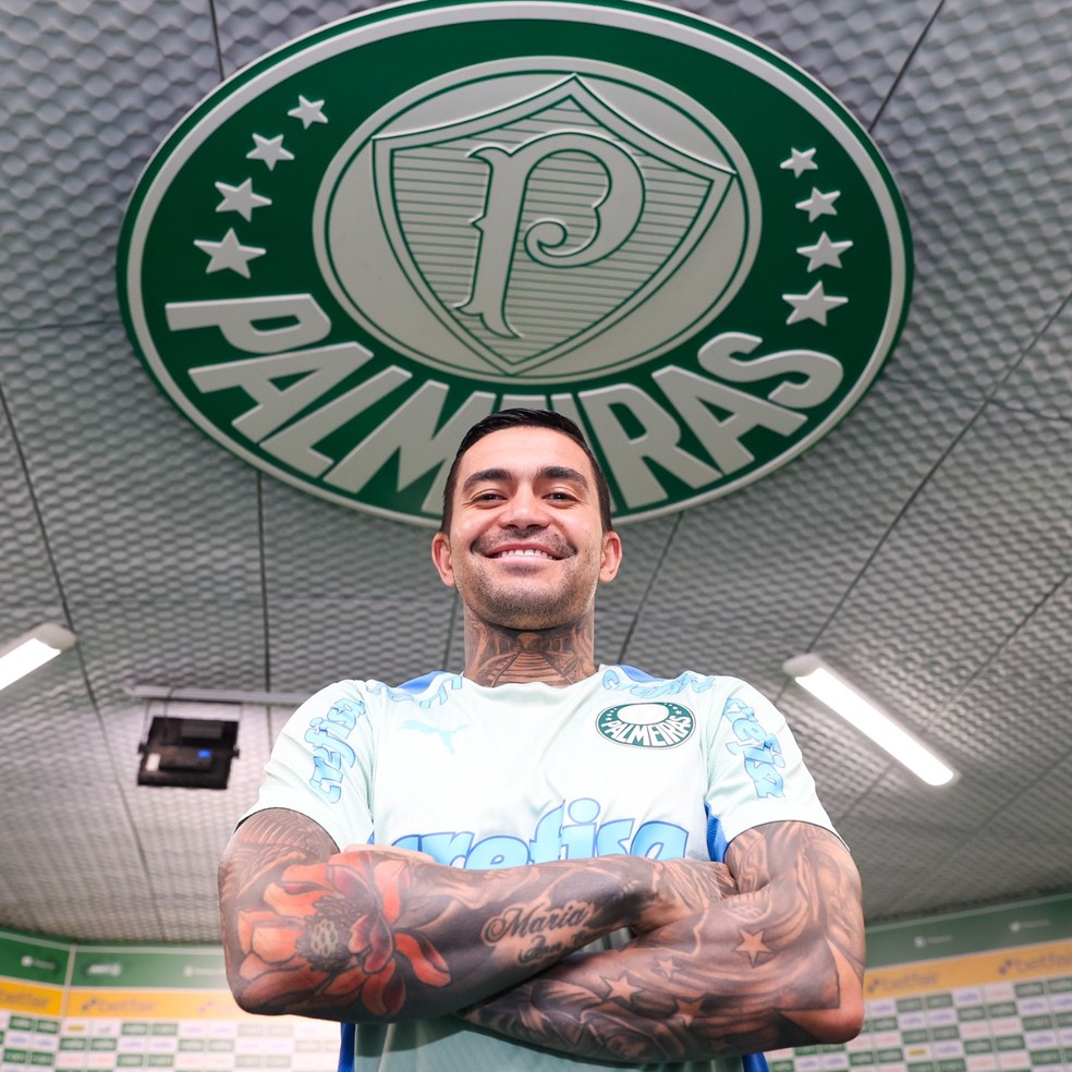 Dudu renova contrato com o Palmeiras — Foto: César Greco