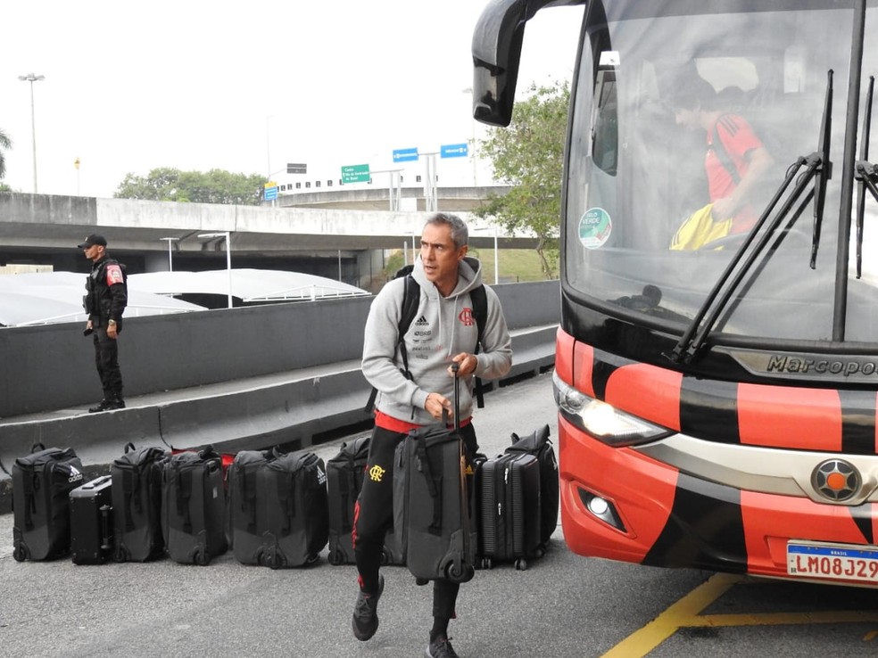 Paulo Sousa está pressionado no Flamengo — Foto: Fred Gomes
