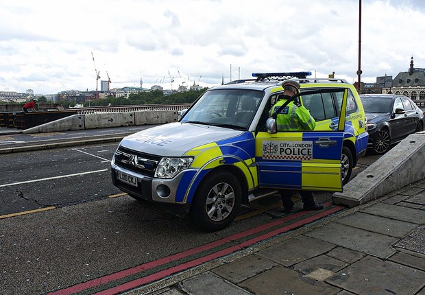 Polícia de Londres (Foto: Dun.can, CC BY 2.0 <https://creativecommons.org/licenses/by/2.0>, via Wikimedia Commons)