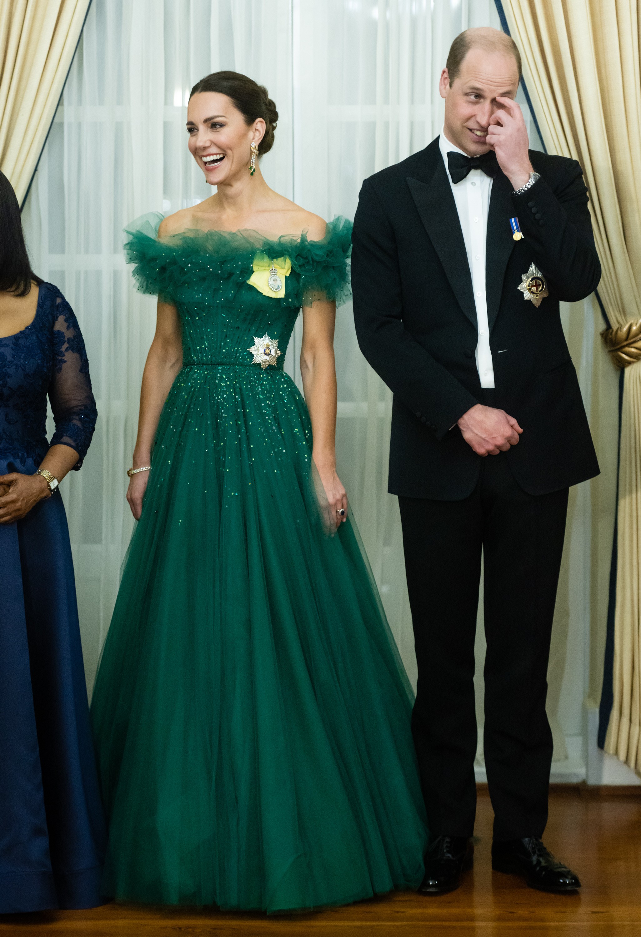 KINGSTON, JAMAICA - MARCH 23: Catherine, Duchess of Cambridge and Prince William, Duke of Cambridge attend a dinner hosted by the Governor General of Jamaica at King's House on March 23, 2022 in Kingston, Jamaica. (Photo by Samir Hussein - Pool/WireImage) (Foto: Samir Hussein/WireImage)