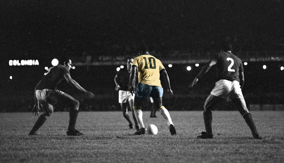 Pelé em jogo das eliminatórias da Copa de 70 contra a Colômbia
