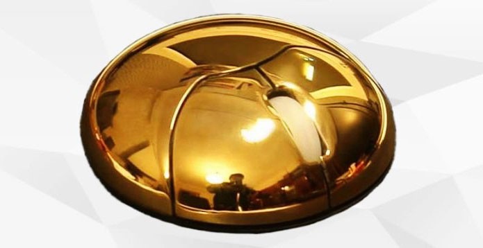 Mouse em formato circular é feito de ouro maciço (Foto: Divulgação)