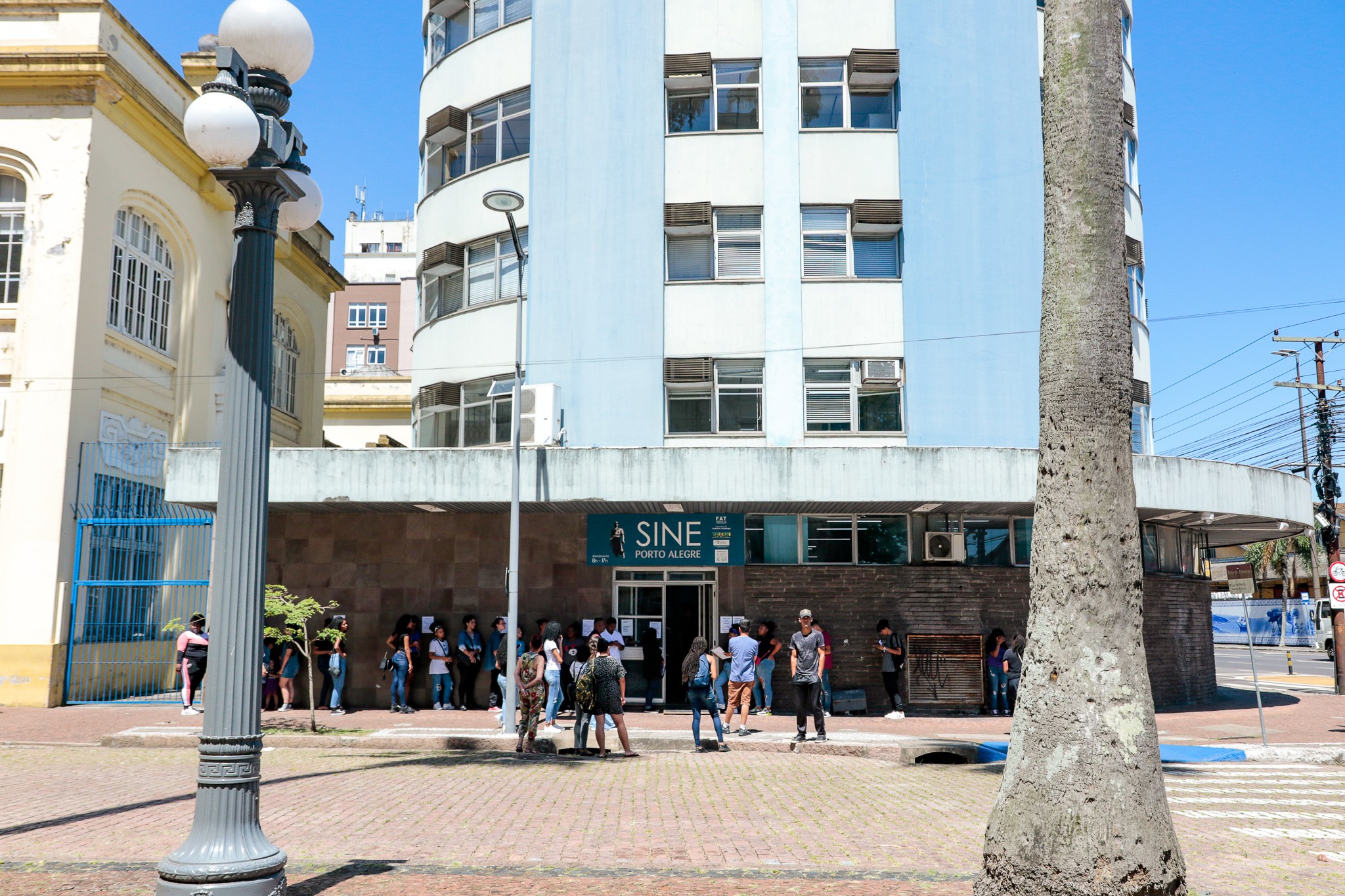 Sine de Porto Alegre oferece 1,8 mil vagas de emprego nesta semana