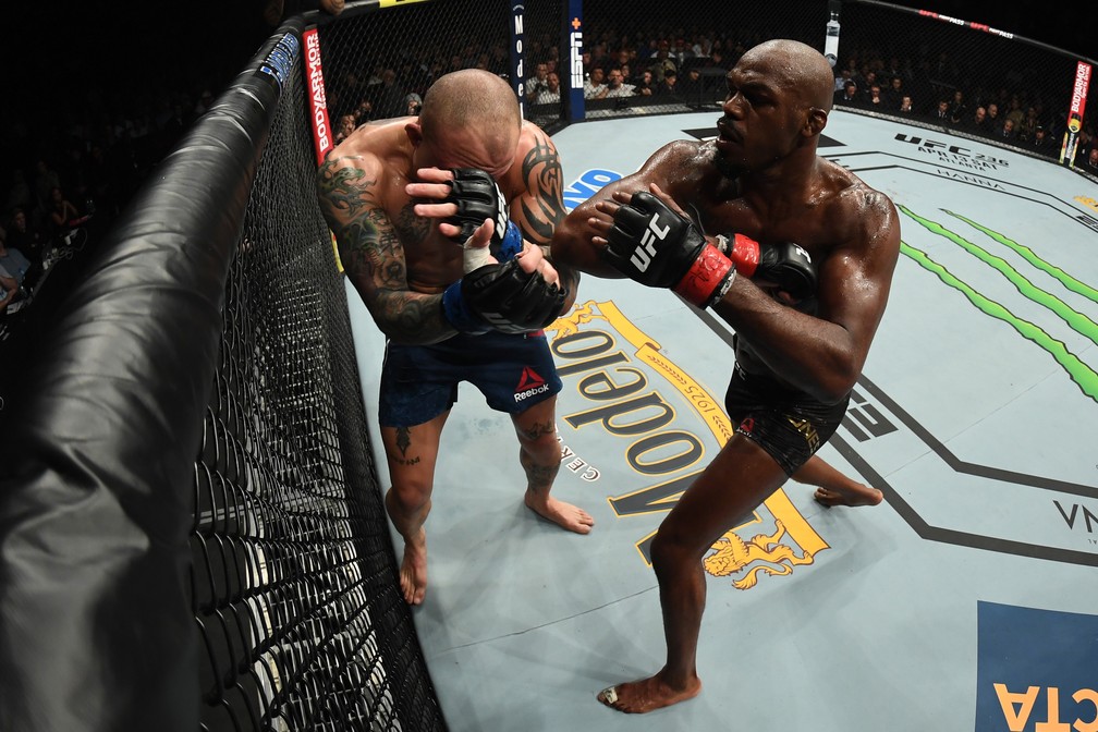 Jon jones x hotsell smith ao vivo