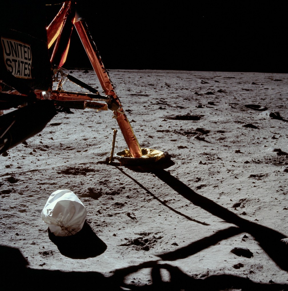 Área em que o módulo lunar realizou seu pouso na superfície do satélite — Foto: Divulgação/Nasa