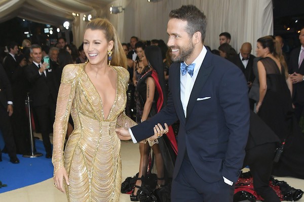 A atriz Blake Lively e o ator Ryan Reynolds durante o MET Gala 2017 (Foto: Getty Images)