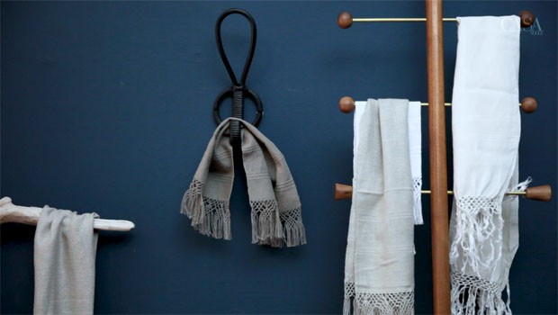 3 jeitos de pendurar toalhas no banheiro (Foto: Reprodução)