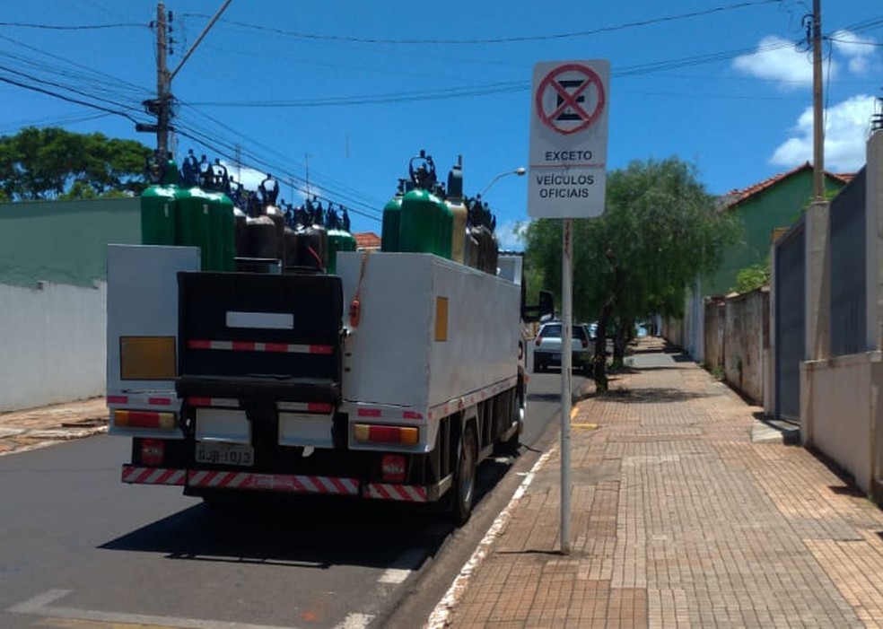 Polícia vai apurar se houve fraude na compra de cilindros de oxigênio em Bocaina — Foto: Bocaina Informa/Divulgação