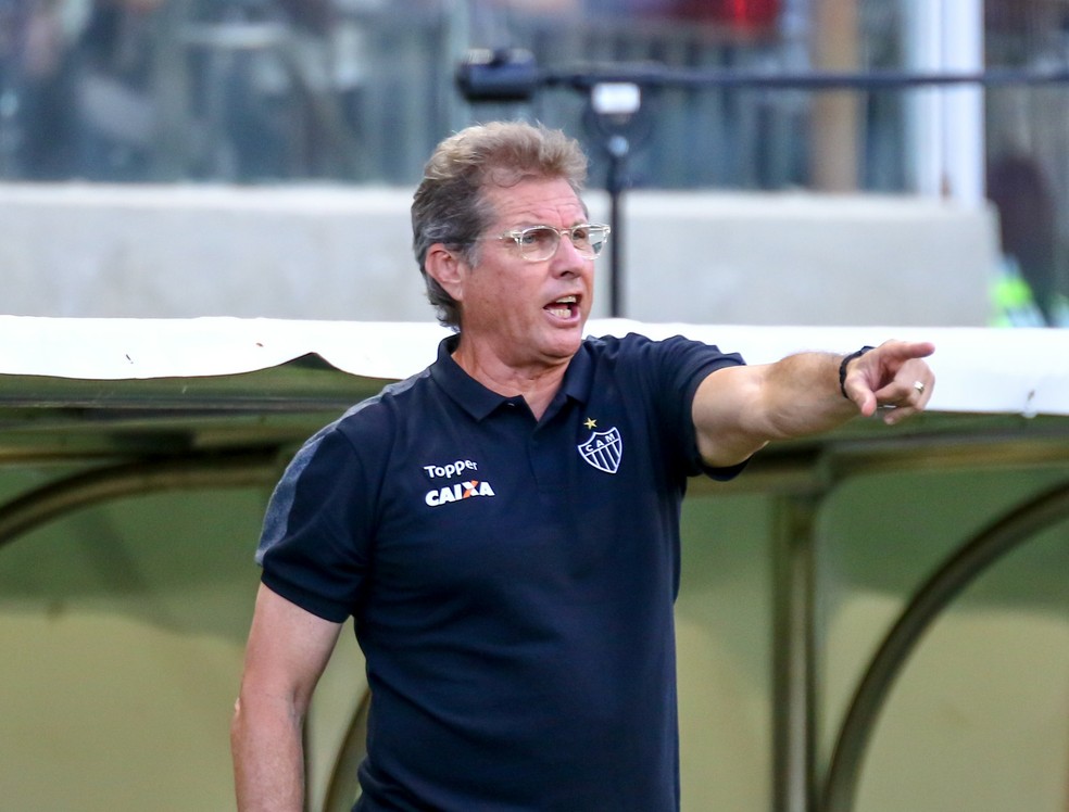 Em fevereiro, Oswaldo de Oliveira foi o primeiro tÃ©cnico a ser demitido em 2018 por um clube da SÃ©rie A, o AtlÃ©tico-MG (Foto: Bruno Cantini/AtlÃ©tico-MG)
