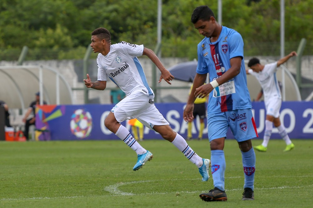 Grêmio promove campeão mundial sub-17 e finalistas da Copa SP para a equipe de transição; confira