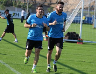 Giuliano sente lesão muscular e desfalca o Grêmio contra o Fluminense