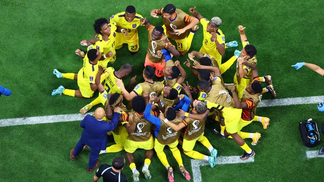 Valencia, atacante do Equador, marca primeiro gol da Copa do Mundo