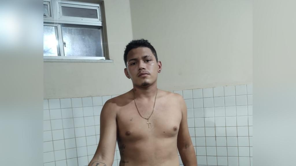 Jovem é preso no bairro Alvorada após ser flagrado com 11 petecas de cocaína