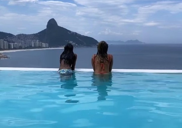 Lexa curte dia em hotel de luxo com vista panorâmica para o Rio de Janeiro (Foto: Reprodução/Instagram)