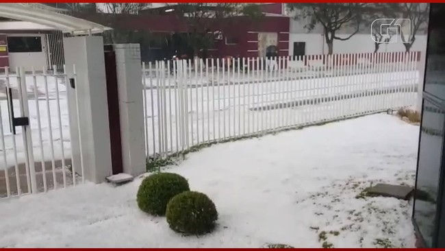 Chuva de granizo é registrada na Grande Curitiba