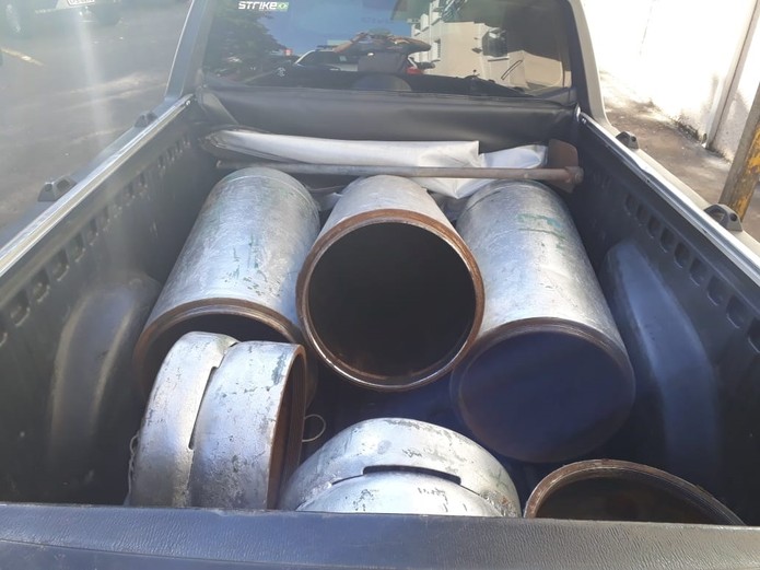 Droga foi transportada dentro de botijões de gás — Foto: Polícia Militar