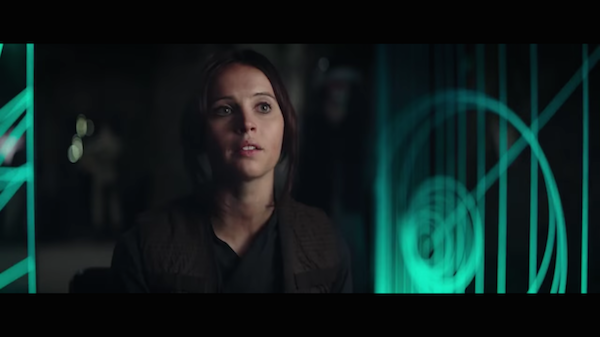 A atriz Felicity Jones em cena de 'Star Wars: Rogue One' (Foto: Reprodução)