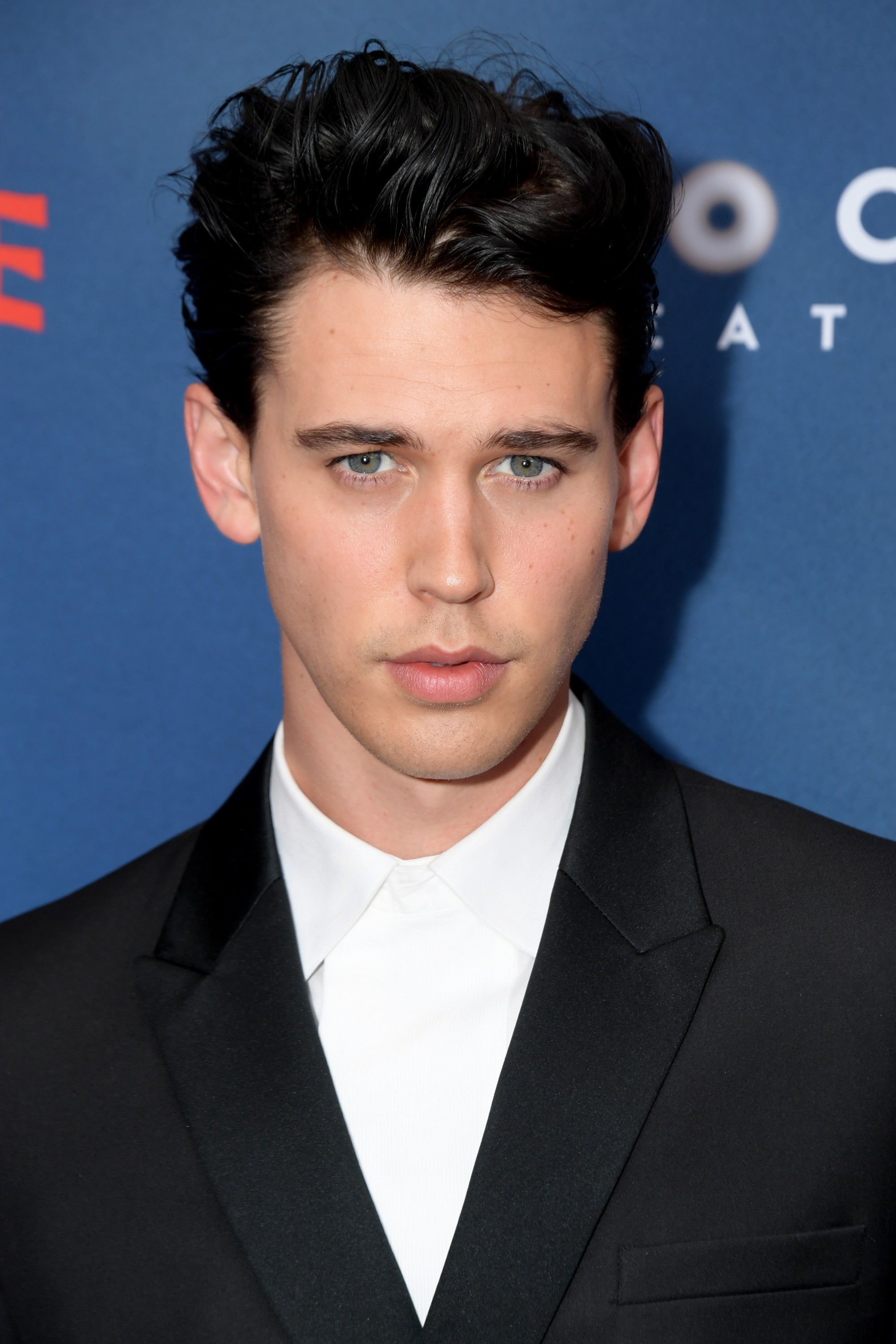 Conheça Austin Butler, ator que viverá Elvis Presley no ...