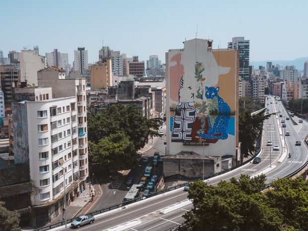 Rascunho da obra “Pindorama” é feito em mural ecológico em São Paulo (Foto: Divulgação)