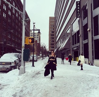 Freezing NYFW! O primeiro dia de semana de moda começou com muita neve nas ruas!