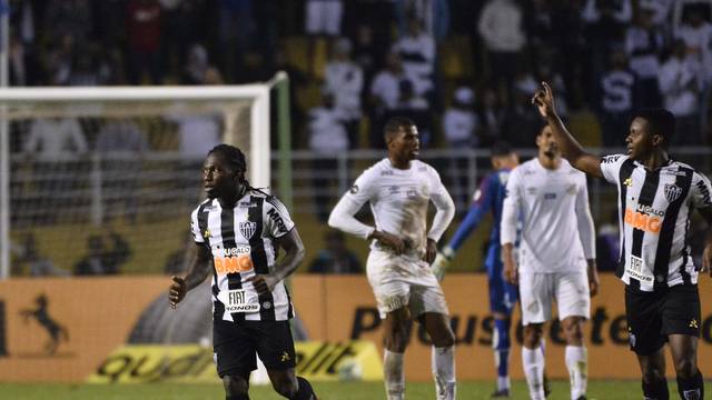 CharÃ¡ e Cazares comandaram vitÃ³ria do Galo diante do Santos na Copa do Brasil