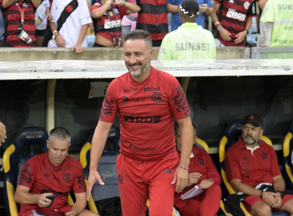 V&iacute;tor Pereira disse que n&atilde;o tem como controlar resultados, apenas as chances criadas &mdash; Foto: Andr&eacute; Dur&atilde;o