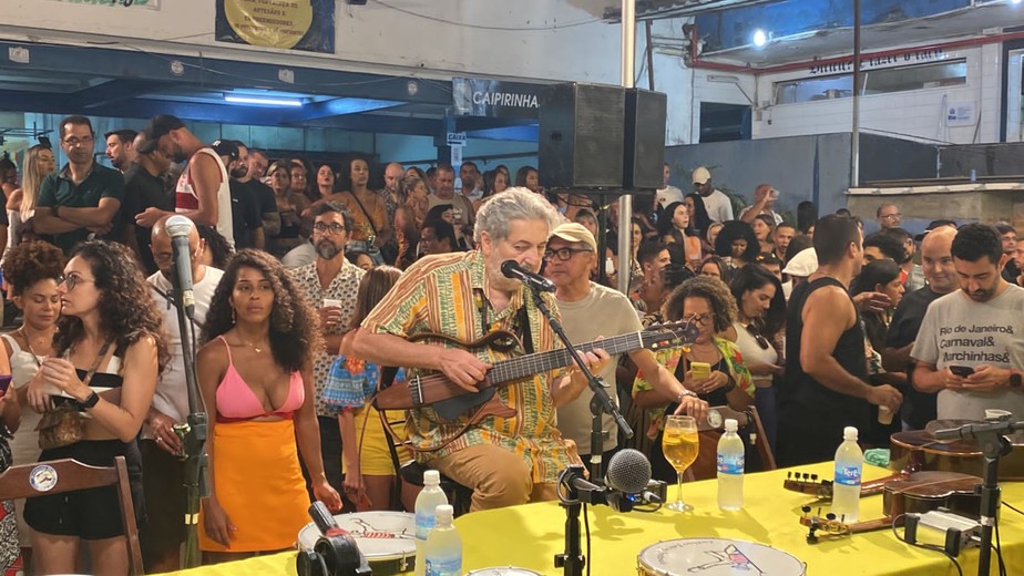 Criador do Samba do Trabalhador, Moacyr Luz completa 65 anos hoje