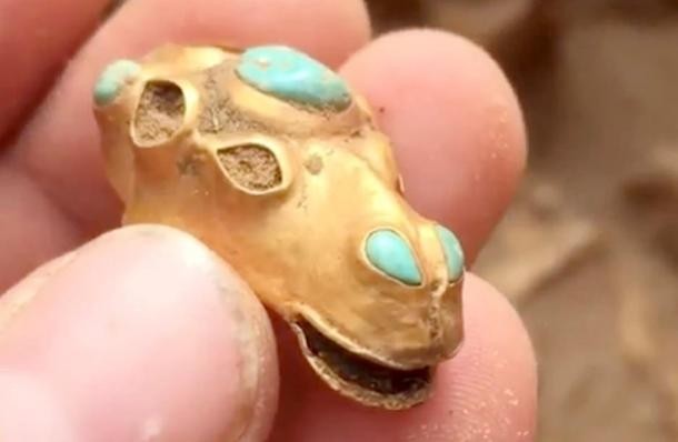 Cabeça de cavalo de ouro foi encontrado em escavações na vila Nikolskoye, na Rússia (Foto: Ministry of Culture and Tourism of the Astrakhan Region)