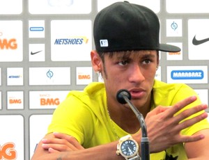 Neymar entrevista coletiva (Foto: Marcelo Hazan /Globoesporte.com)