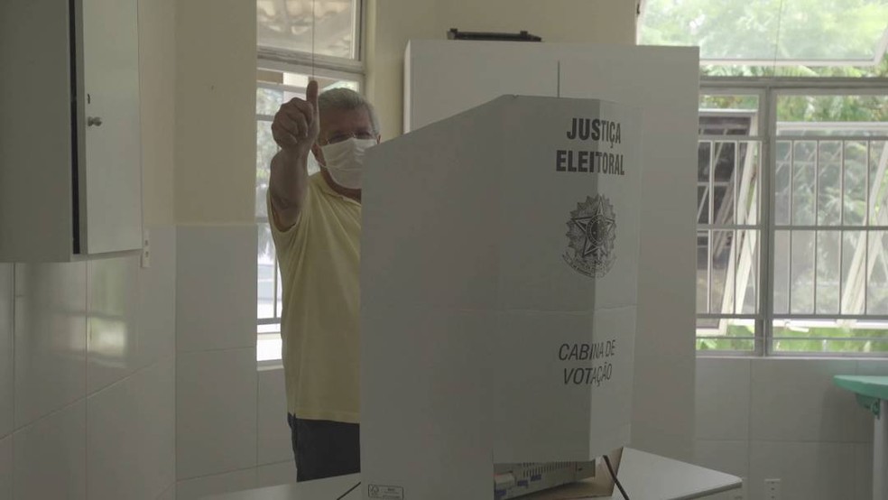 Bacelar votou na manhã deste domingo — Foto: Divulgação
