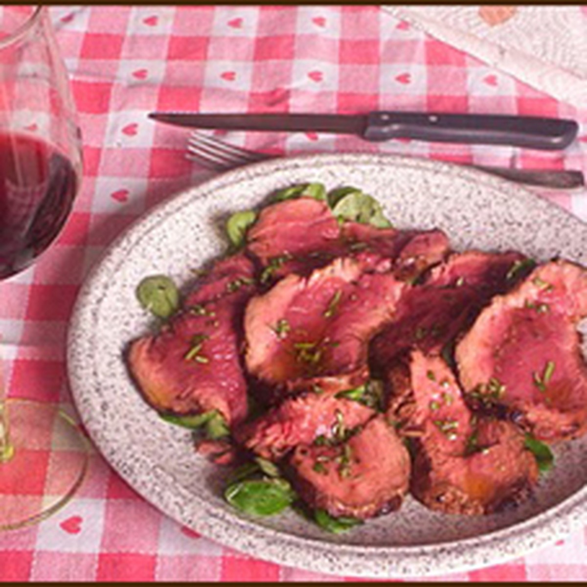 Filet Mignon em leito de Chicória de Songino Carnes Receitas