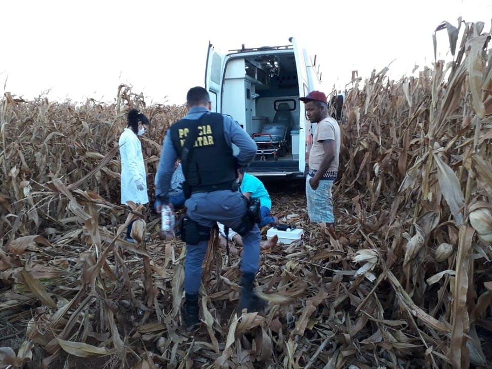 O passageiro, Vinícius da Silva, teve ferimentos e foi socorrido — Foto: Daniel da Silva/Arquivo pessoal