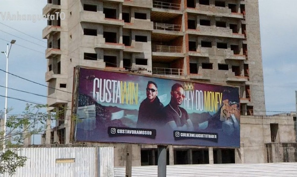 Outdoor veiculado pelos suspeitos em Palmas — Foto: Reprodução/TV Anhanguera