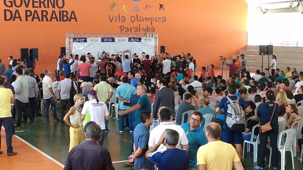 Programa de Incentivo ao Esporte foi lançado neste mês na Vila Olímpica Parahyba — Foto: Expedito Madruga / GloboEsporte.com
