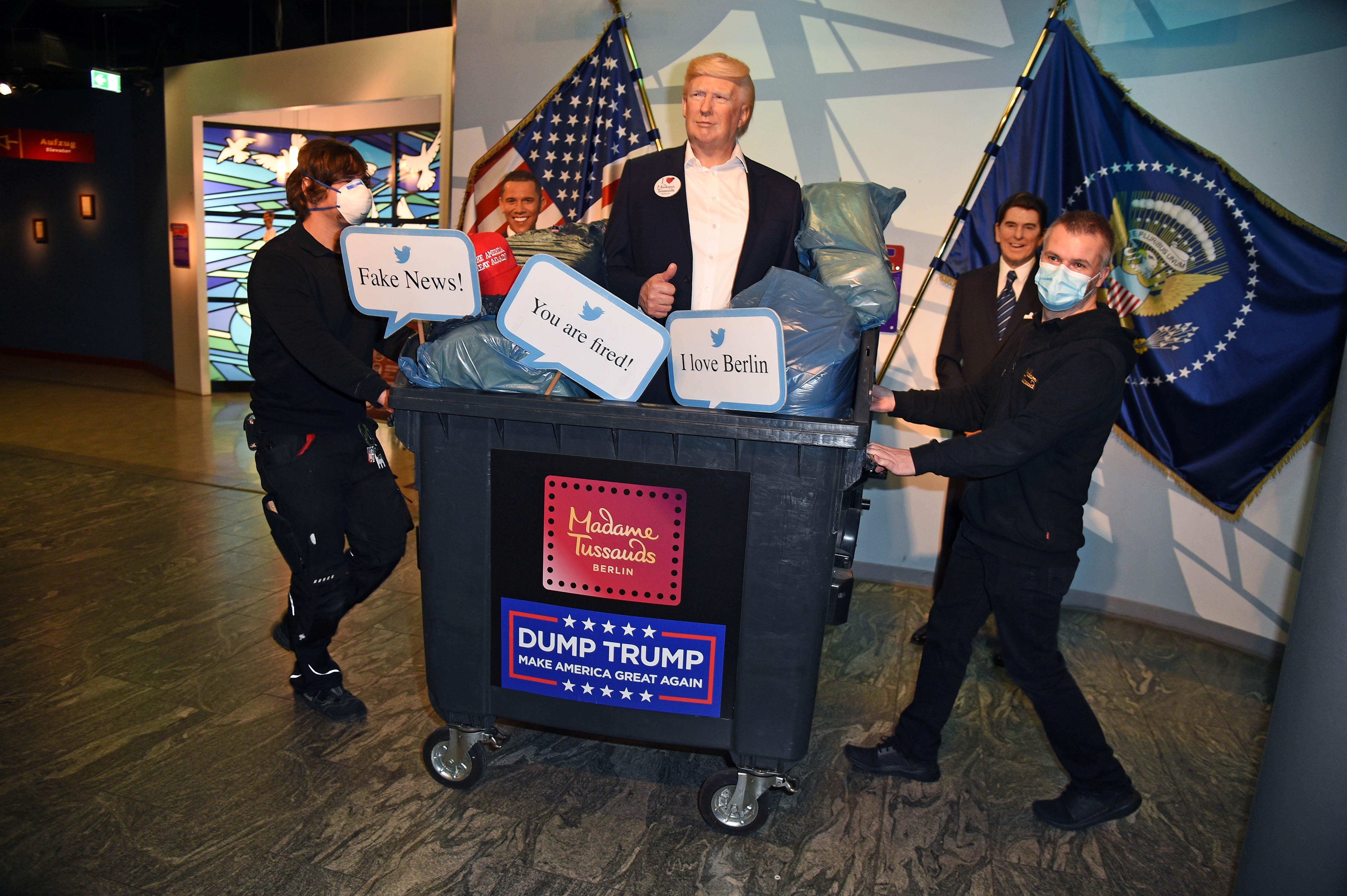 Madame Tussauds jogou a estátua de cera de Donald Trump no lixo (Foto: Getty Images)