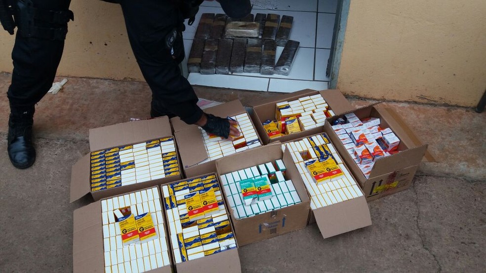 Policiais apreenderam droga e outros materiais com alguns dos alvos da operação em Mato Grosso (Foto: Polícia Civil de MT/Assessoria)
