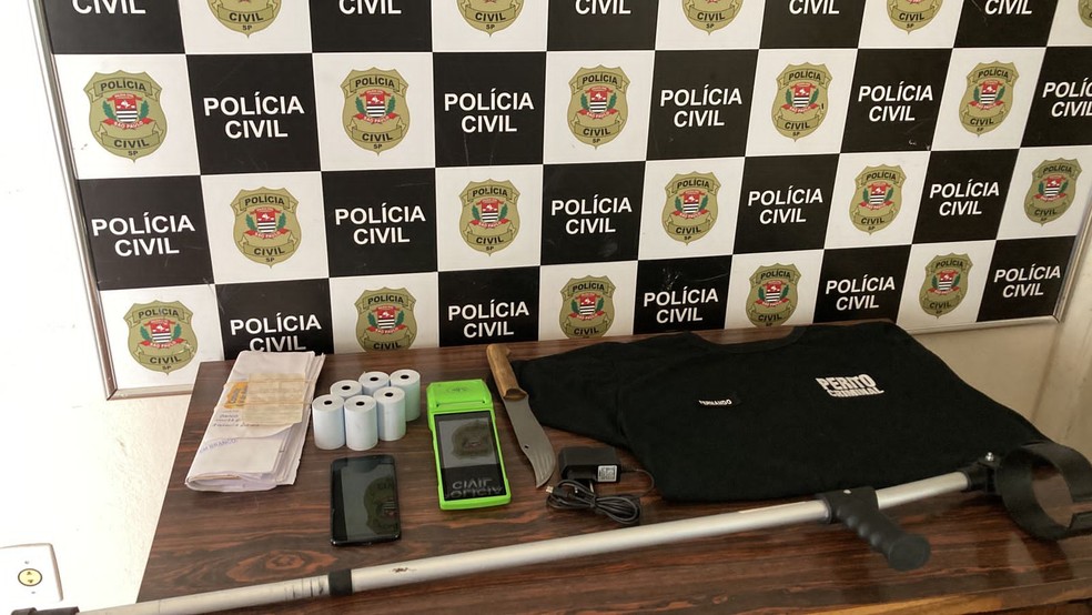 Homem que se passava por policial e aplicava golpes em vendas de armas é preso em Bariri — Foto: Polícia Civil/Divulgação