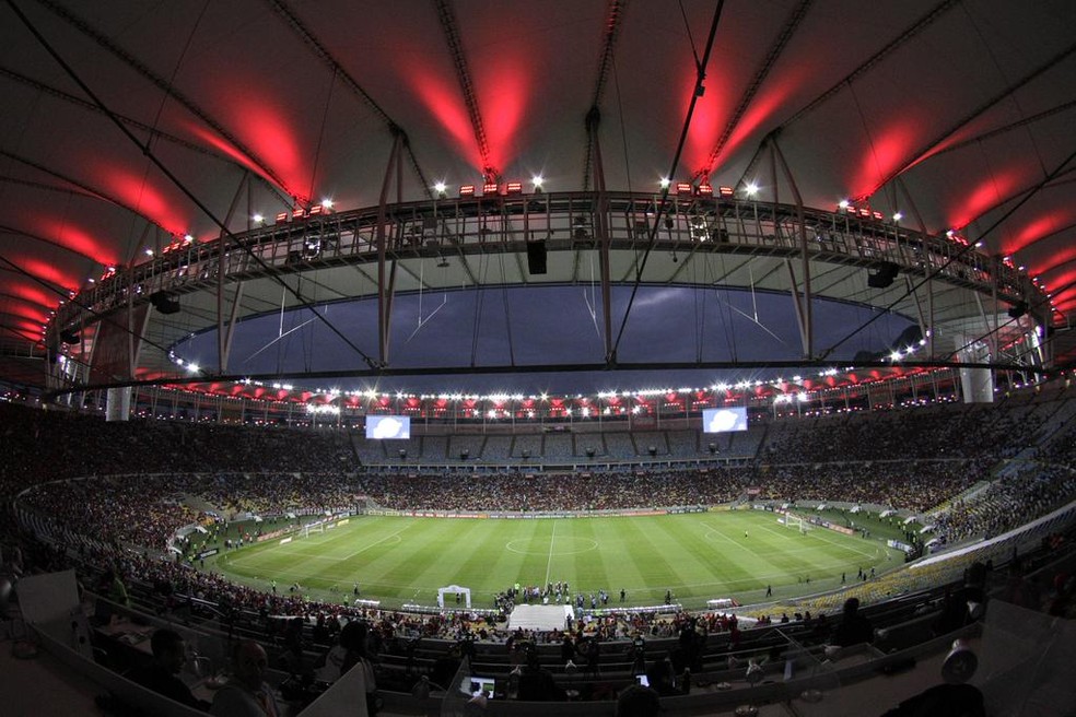 Maracanã recebe a iluminação vermelha em jogos do Flamengo (Foto: Divulgação / Flamengo)