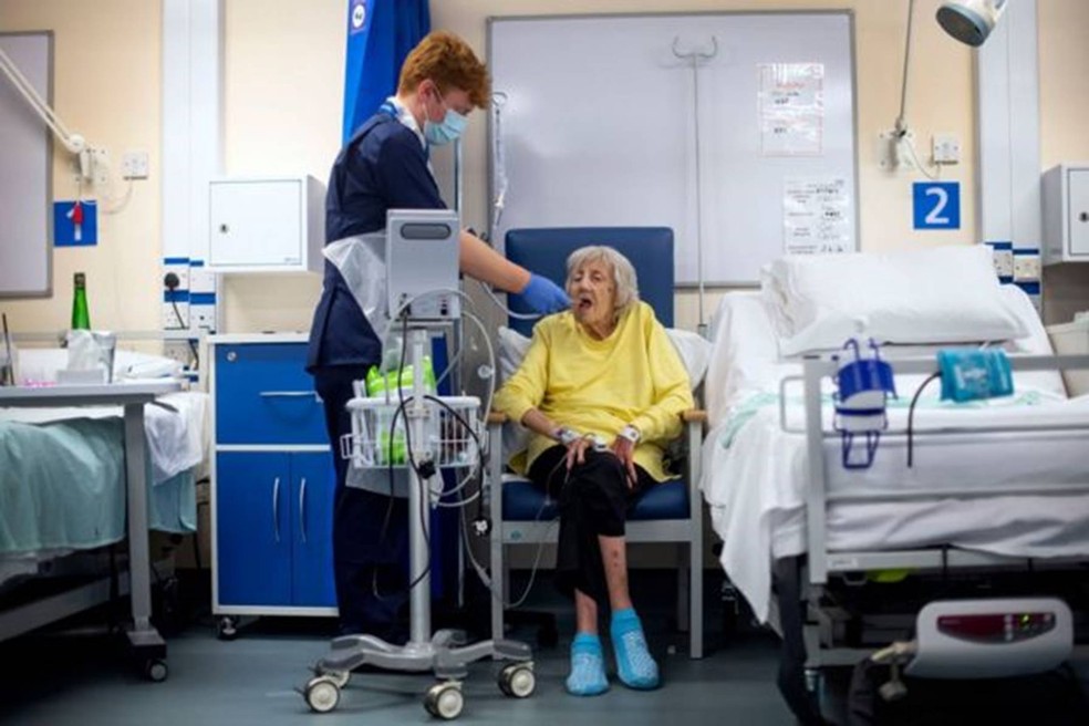 Quase metade dos pacientes do grupo 6 de sintomas foi parar no hospital — Foto: Getty Images via BBC