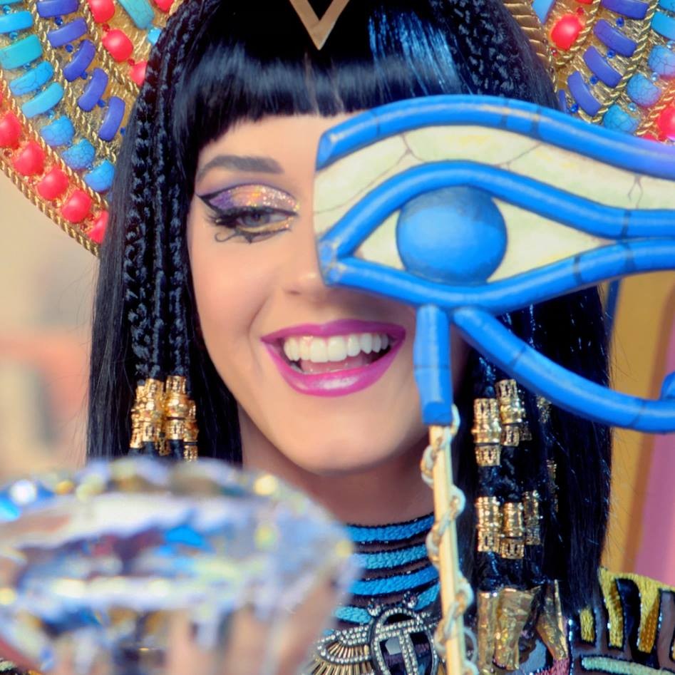 Katy Perry noo clipe 'Dark Horse'. (Foto: Divulgação)