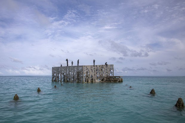 Primeira galeria de arte submersa do mundo é instalada nas Maldivas (Foto: Jason deCaires Taylor)