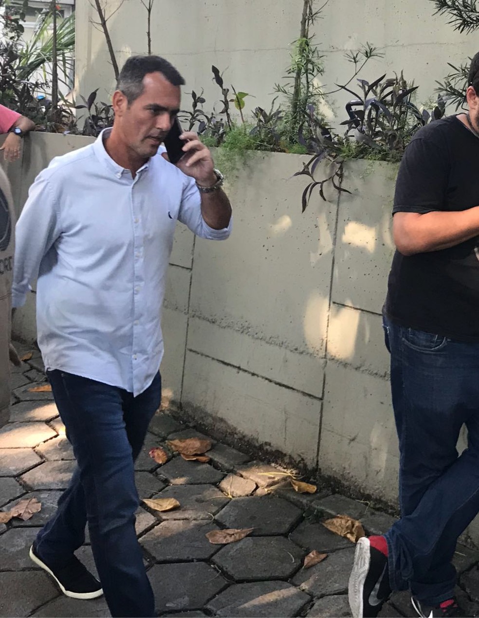 Vereador Marcello Siciliano (PHS) chega para depor na delegacia de HomicÃ­dios (Foto: Henrique Almeida/G1)
